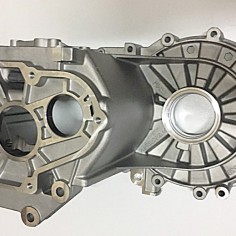 Volkswagen Polo Şanzıman Orta Muhafazası 02R301103F Start Stop Volkswagen Polo Şanzıman Orta Muhafazası 02R301103F Start Stop