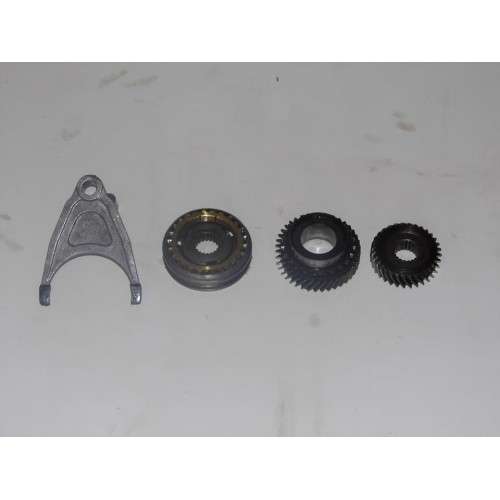 Renault Megane 1.5 Dci 5. Vites Takım Dişlisi Renault Megane 1.5 Dci 5. Vites Takım Dişlisi