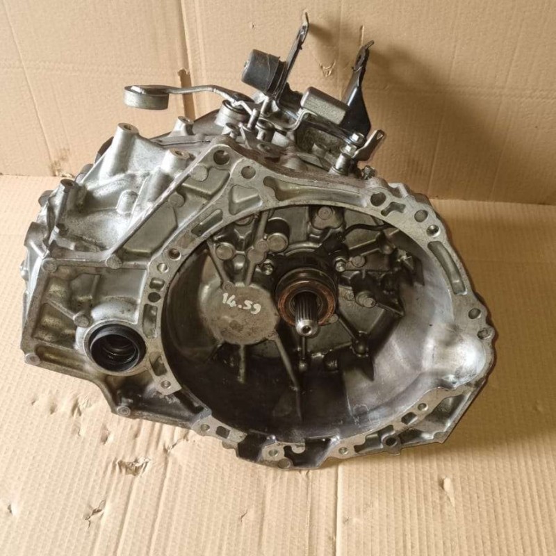 Toyota Corolla 1.6 6 İleri Şanzıman Toyota Corolla 1.6 6 İleri Şanzıman