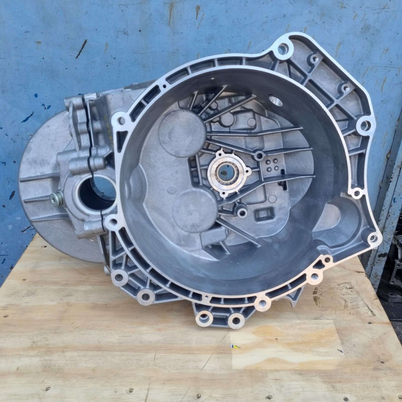 Fiat Ducato 3.0 Şanzıman Ön Kapak 55235296 Fiat Ducato 3.0 Şanzıman Ön Kapak 55235296