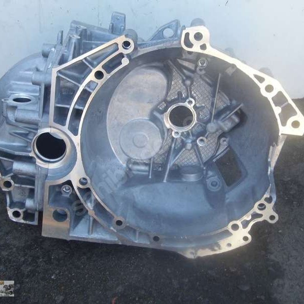 Citroen Jumper 2.2 6 İleri Şanzıman Ön Kapak Citroen Jumper 2.2 6 İleri Şanzıman Ön Kapak