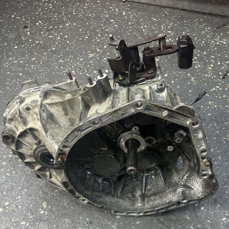 Mercedes Vıto 2.2 Dizel Komple Şanzıman Çıkma Manuel Mercedes Vıto 2.2 Dizel Komple Şanzıman Çıkma Manuel